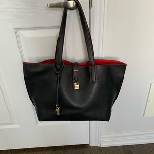 VEGAN LEATHER TOTE 🌱